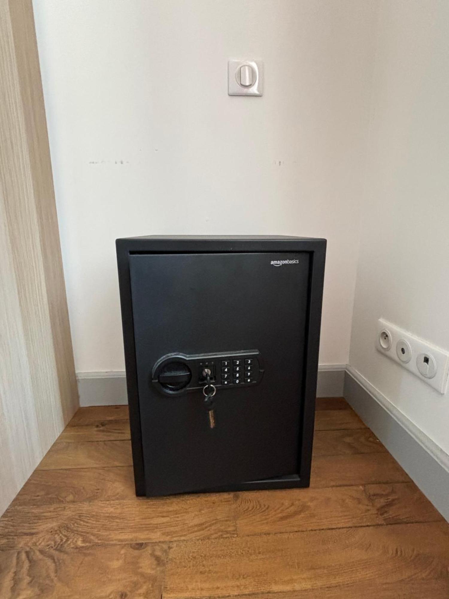 Le Jardin De L'arbre Sec + Parking, Proche Chateau. Appartement Fontainebleau